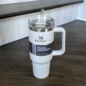 🎉NWT! Stanley Travel Quencher🎉